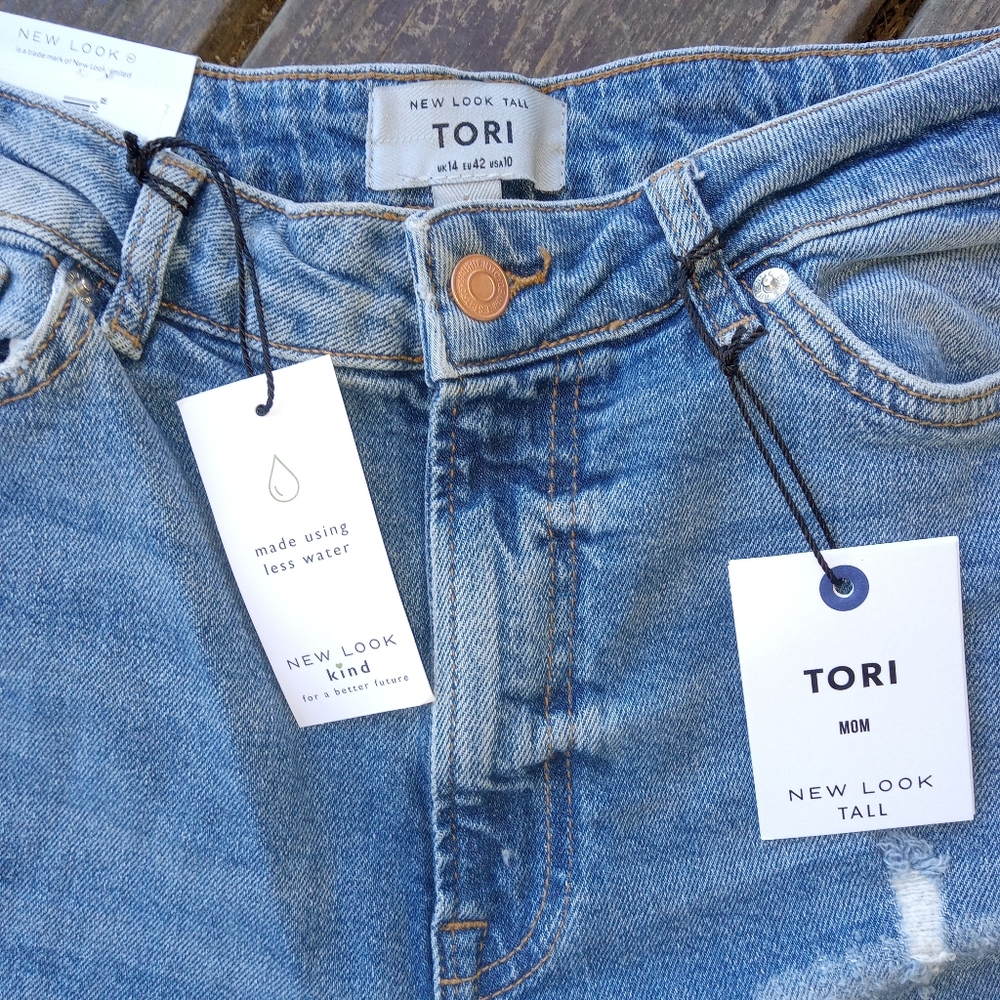 MOM JEANS